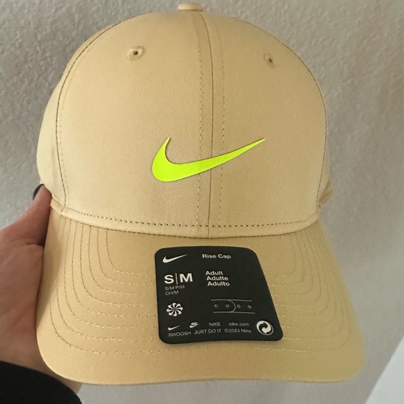 Nike Dri-FIT Rise Cap - Picture 1 of 7